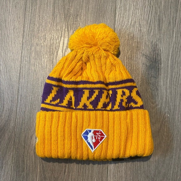 Los Angeles Lakers NBA Beanie - Picture 2 of 2